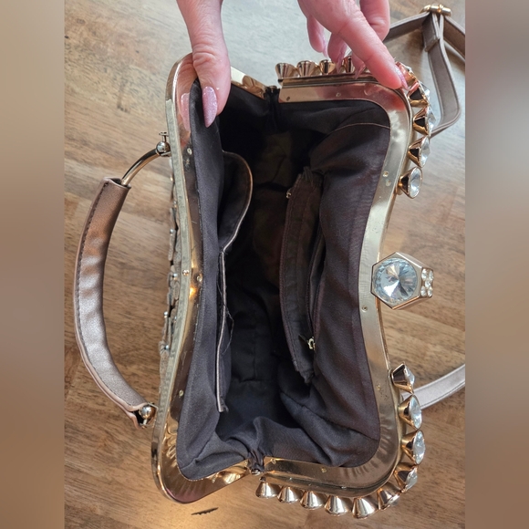 Floral, Studs, Woven & Jewels! Awesome Unique Embellished Taupe Handbag - Picture 5 of 8